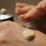 كيفية إزالة شعر الوجه والجسم نهائياً في المنزل