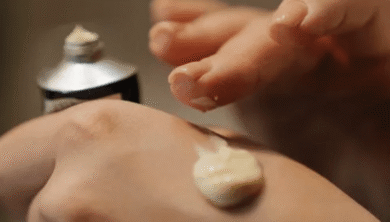 كيفية إزالة شعر الوجه والجسم نهائياً في المنزل