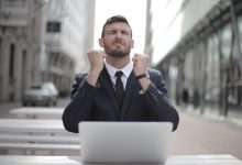 أفضل مواقع البحث عن وظائف في السعودية والخليج مثل LinkedIn وBayt وGulfTalent