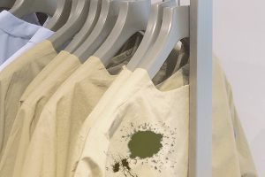 ازالة بقع الزيت والشحوم