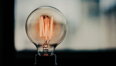 كيف تعيش حياة ذكية واقتصادية في 2026