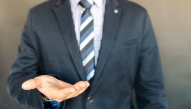 كيف تحرق سيرتك المهنية: 15 خطأ ونصائح احترافية