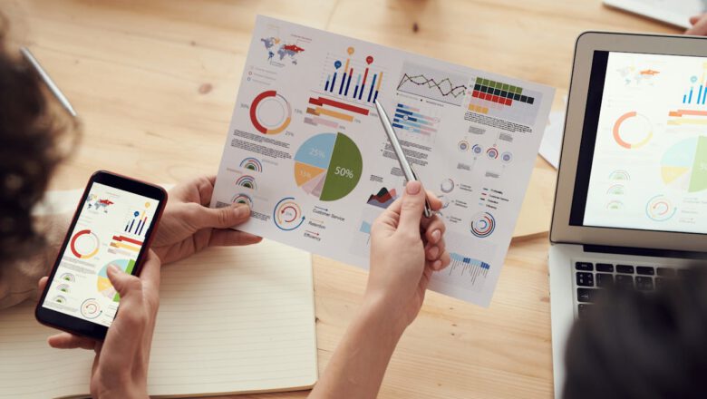 طوير مهارات التفكير التحليلي وصنع القرار الذكي