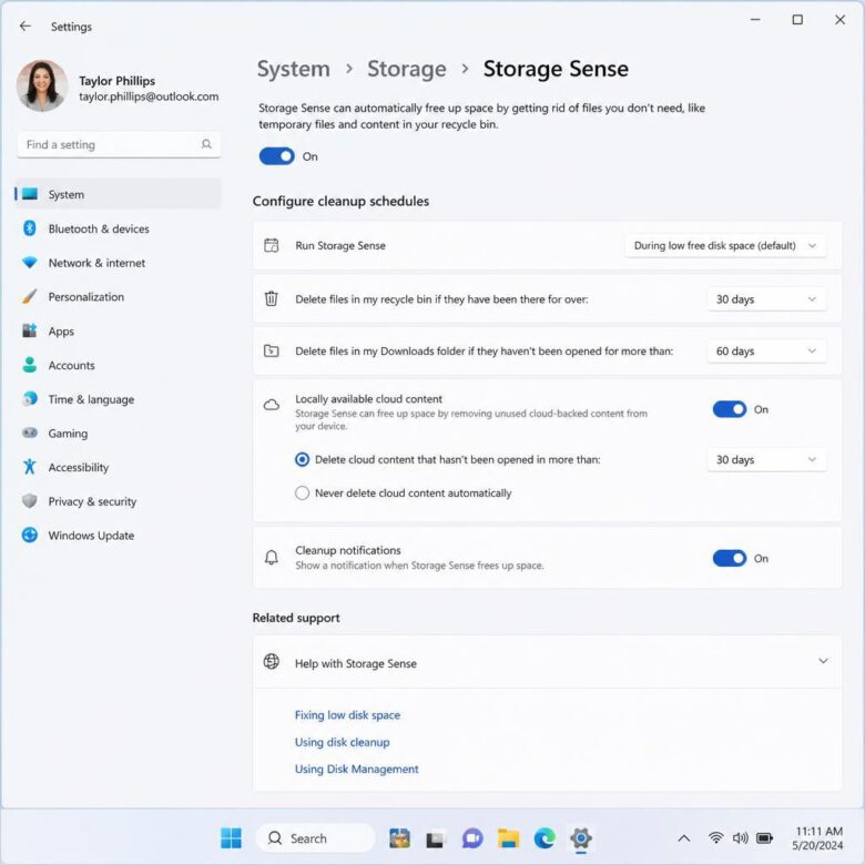شاشة تفعيل وتخصيص إعدادات مستشعر التخزين (Storage Sense) في ويندوز.